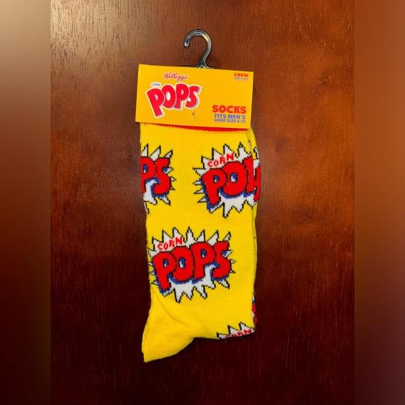 CORN POPS NOVELTY CREW SOCKS NWT MEN’S SHOE SIZE 6-12 - Picture 1 of 2